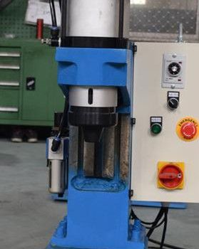 采購一臺液壓鉚接機要多少錢？