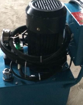 鉚接機(jī)脫模困難怎么辦？鉚接點(diǎn)容易撕裂怎么辦？