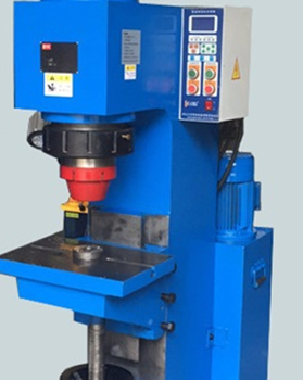 非標定制鉚接機的價格貴嗎？