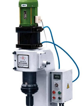 如何選擇高性?xún)r(jià)比的氣壓鉚接機(jī)?