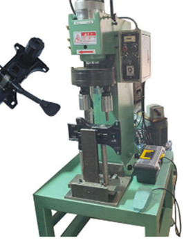 國產(chǎn)液壓鉚接機(jī)多少錢一臺(tái)？