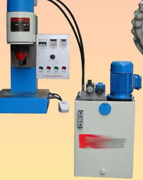 沒有鉚釘連接的無(wú)鉚釘鉚接機(jī)如何調(diào)試？