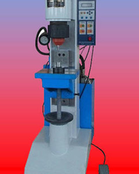 無鉚釘鉚接機(jī)的鉚釘工藝和傳統(tǒng)工藝相比有哪些優(yōu)點(diǎn)？